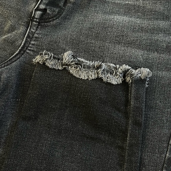 William Rast Black Raw Hem Stretch Ankle Skinny Jeans, Size 26 - Picture 5 of 9